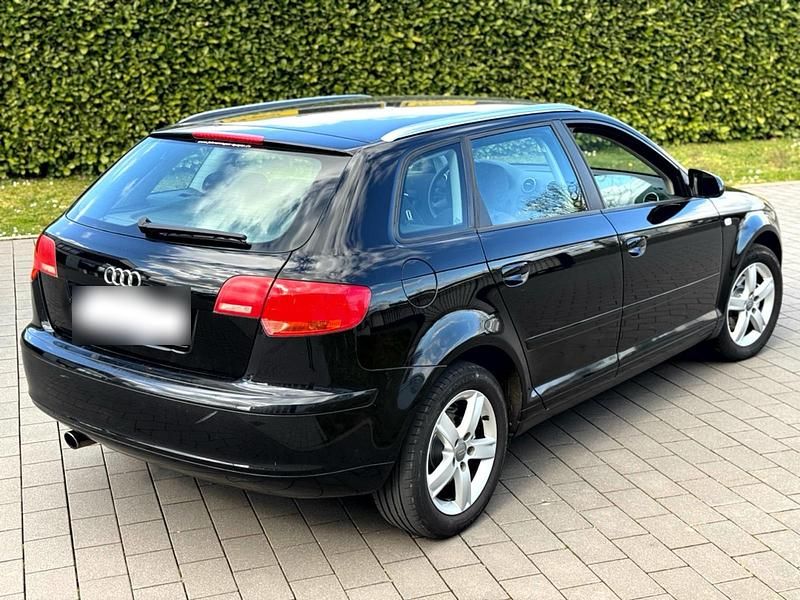 Gebraucht Audi A3 Sportback 102 PS (75 kW) 2009 Schwarz Kleinwagen