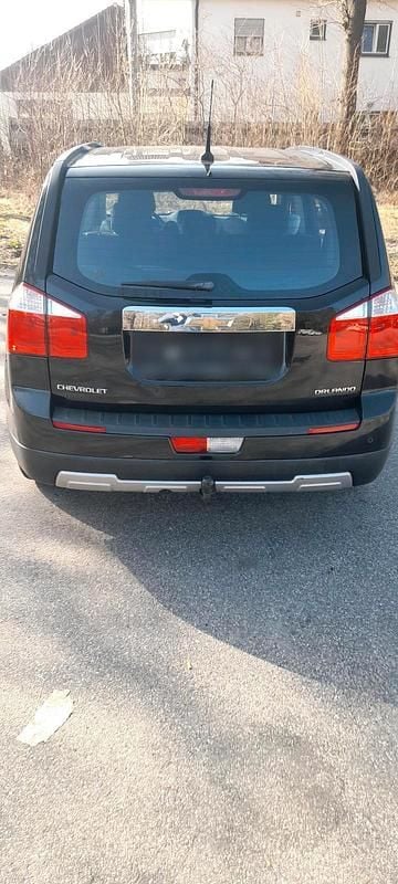 Gebraucht Chevrolet Orlando 120 PS (88 kW) 2012 Schwarz Van / Kleinbus