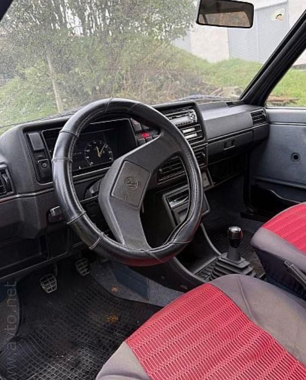 Gebraucht VW Golf II 54 PS (39 kW) 1990 Silber Kleinwagen