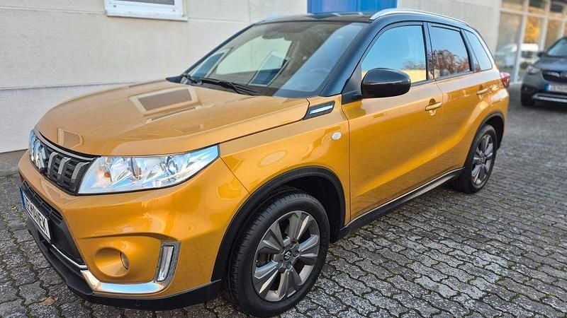 Gebraucht Suzuki Vitara Comfort 140 PS (102 kW) 2019 Gelb SUV