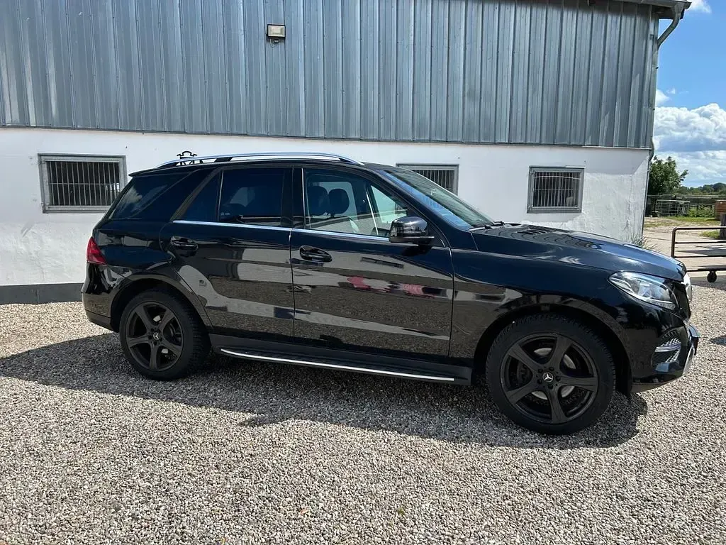 Gebraucht Mercedes GLE350 258 PS (189 kW) 2015 Schwarz SUV