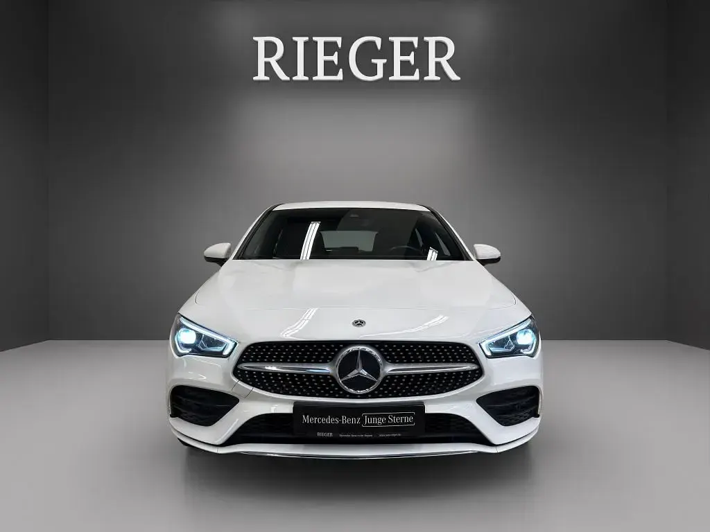 Gebraucht Mercedes CLA250 AMG line 160 PS (117 kW) 2021 Weiß Coupé
