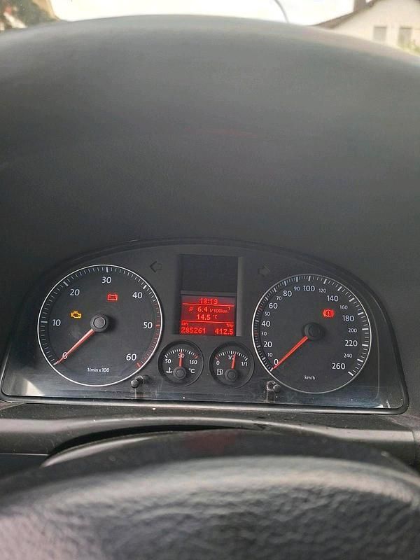 Gebraucht VW Touran 105 PS (77 kW) 2006 Schwarz Van / Kleinbus