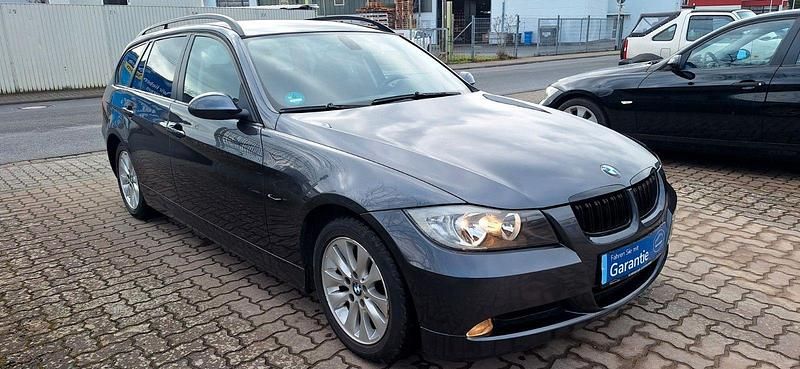 Gebraucht BMW 318 143 PS (105 kW) 2007 Grau Kombi