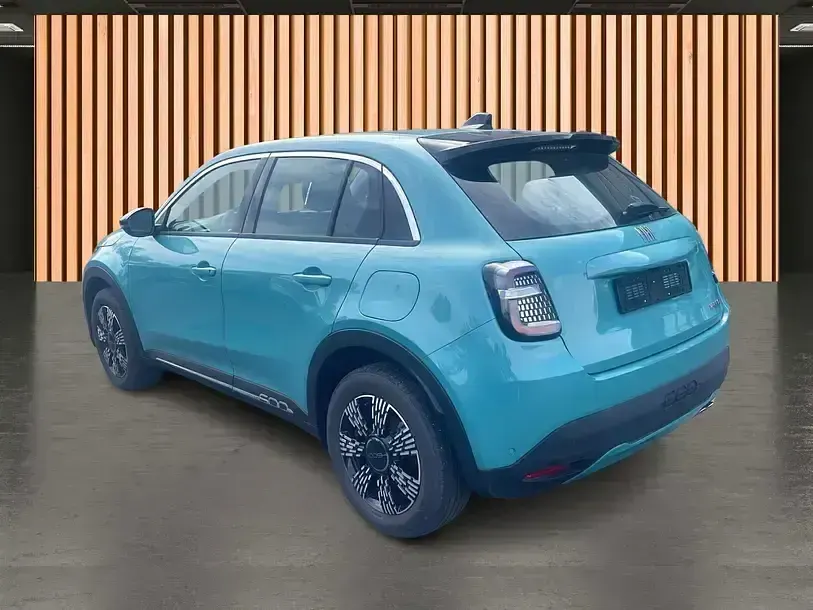 Gebraucht Fiat 600 Pop 136 PS (100 kW) 2025 Blau SUV