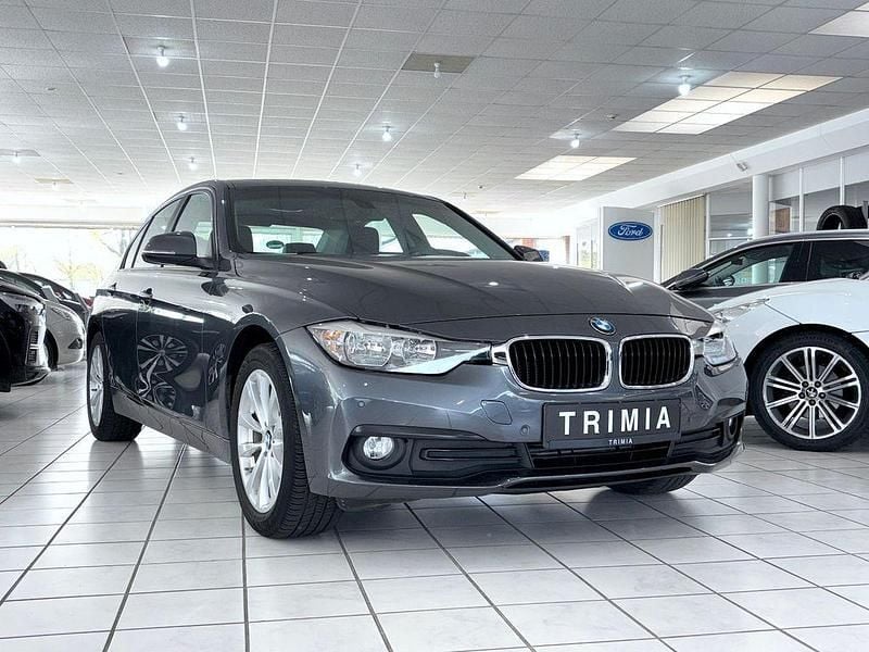 Gebraucht BMW 320 184 PS (135 kW) 2018 Grau Limousine