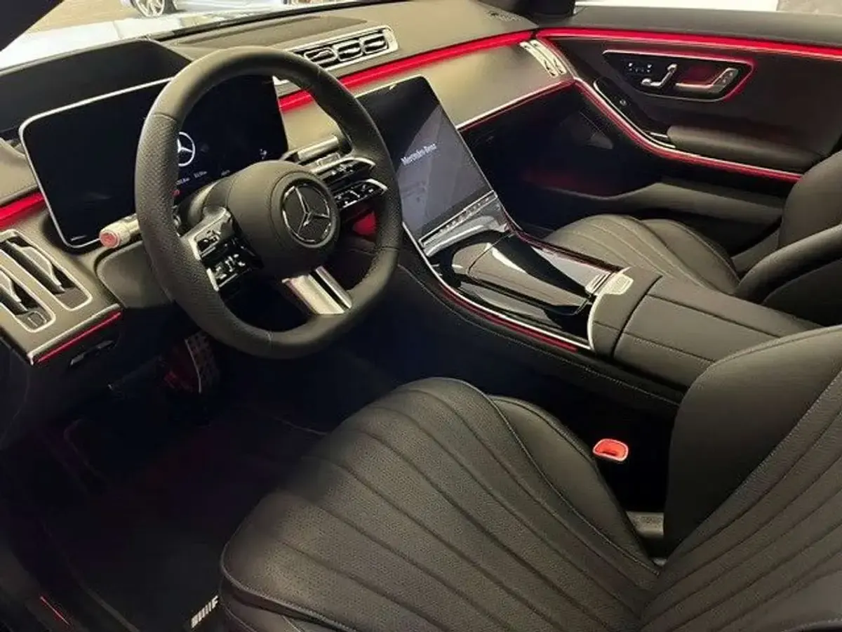 Gebraucht Mercedes S580 AMG line 367 PS (269 kW) 2025 Obsidianschwarz  metalliclack Limousine