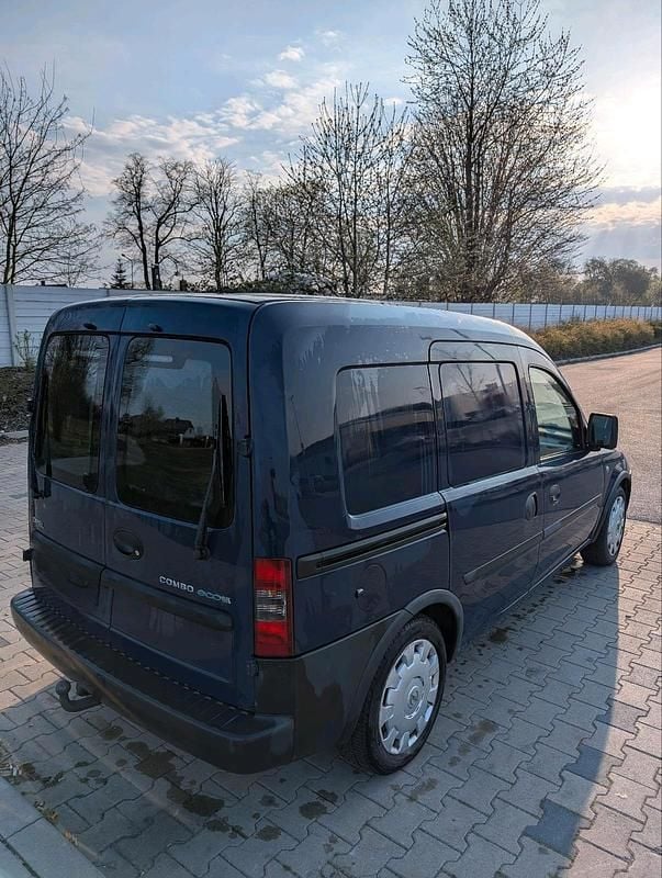 Blau Gebraucht 2009 Opel Combo Van / Kleinbus | 2.900 € (Fairer Preis) - Bild 1/4