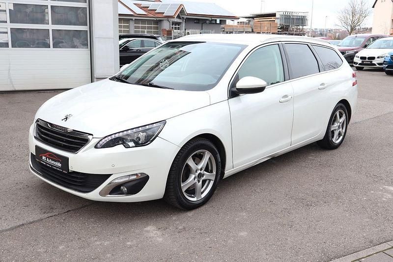 Weiß Gebraucht 2015 Peugeot 308 Allure Kombi | 6.800 € (Guter Preis) - Bild 1/4