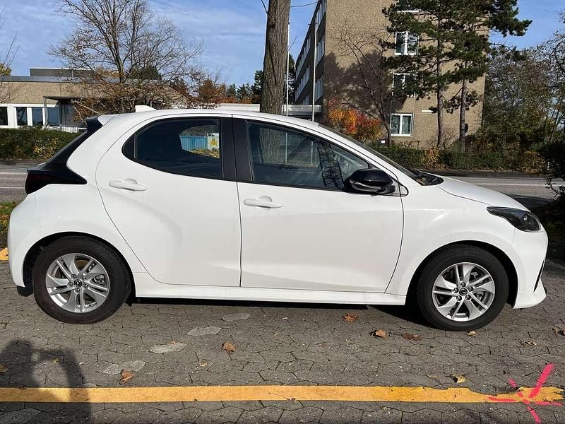 Gebraucht Mazda 2 Center-Line 92 PS (67 kW) 2025 Weiß Limousine