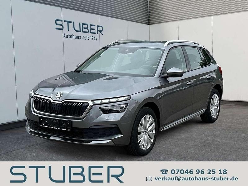 Graphitegrau metallic Gebraucht 2022 Skoda Kamiq Style SUV | 23.690 € (Fairer Preis) - Bild 1/4