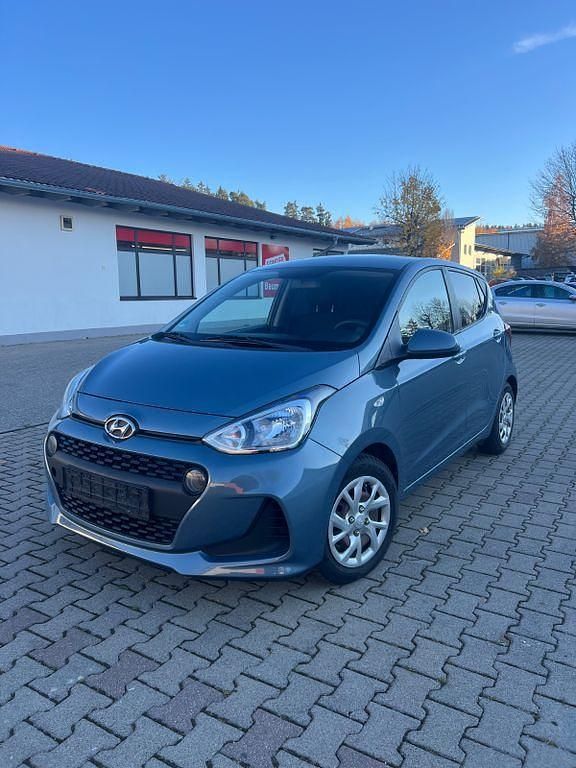 Blau Gebraucht 2018 Hyundai i10 Style Kleinwagen | 6.200 € (Fairer Preis) - Bild 1/4