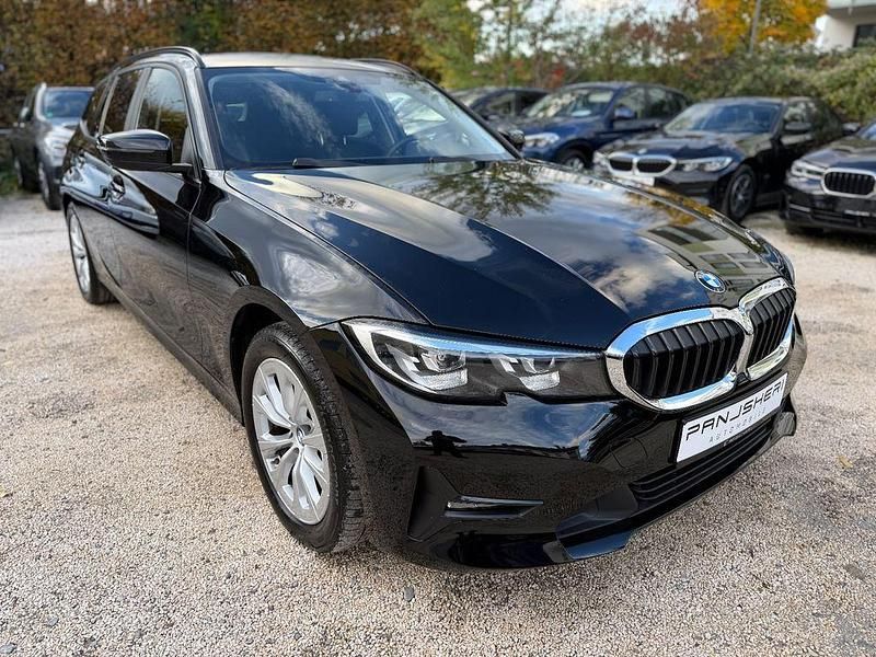 Schwarz Gebraucht 2021 BMW 318 Sport Line Kombi | 21.699 € (Guter Preis) - Bild 1/4