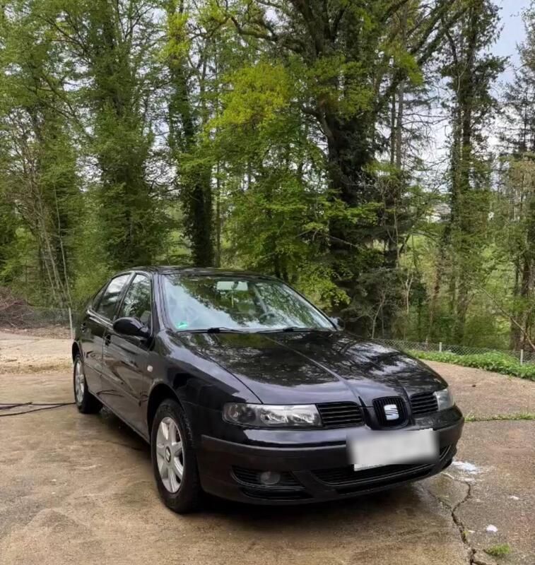 Schwarz Gebraucht 2006 Seat Leon Limousine | 1.400 € (Guter Preis) - Bild 1/4