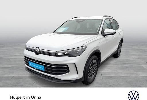 Gebraucht VW Tiguan Life 204 PS (150 kW) 2024 Weiß SUV