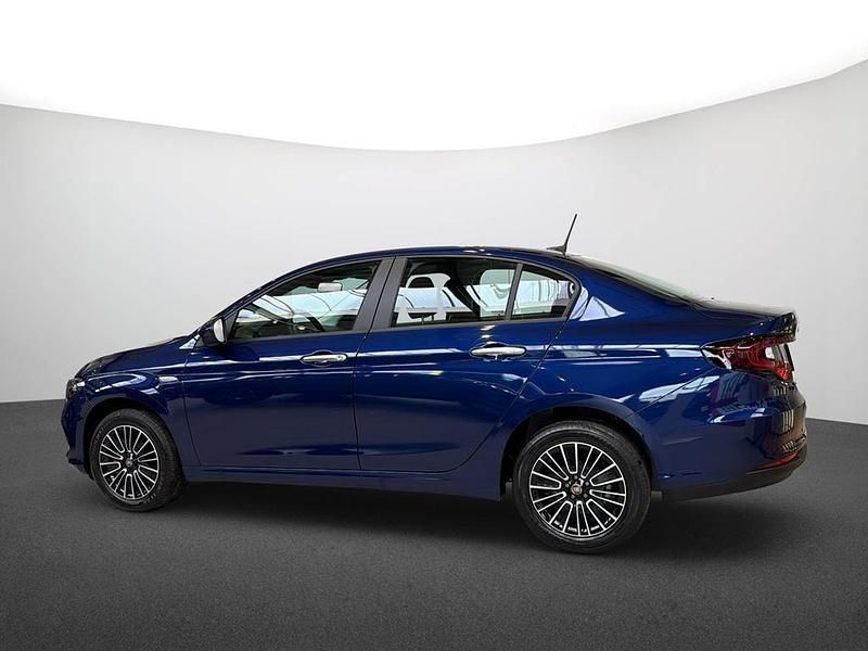 Neu Fiat Tipo Urban 131 PS (96 kW) 2026 Blau Limousine