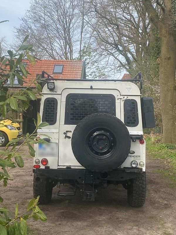 Second-hand Land Rover Defender 2002 SUV