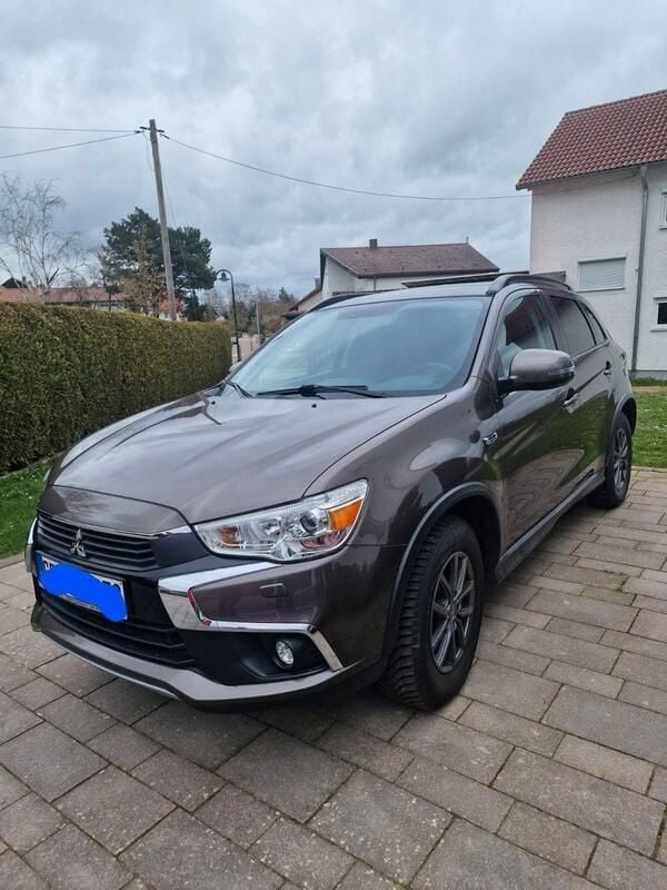 Braun Gebraucht 2016 Mitsubishi ASX Diamant Edition SUV | 9.500 € (Guter Preis) - Bild 1/4