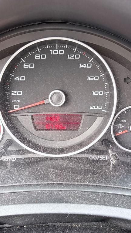 Schwarz Gebraucht 2012 Seat Mii Style Kleinwagen | 3.800 € (Guter Preis) - Bild 1/4