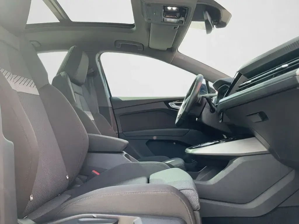 Gebraucht Audi Q4 Sportback e-tron Advanced Plus 219 kW (299 PS) 2023 Navarrablau metallic SUV