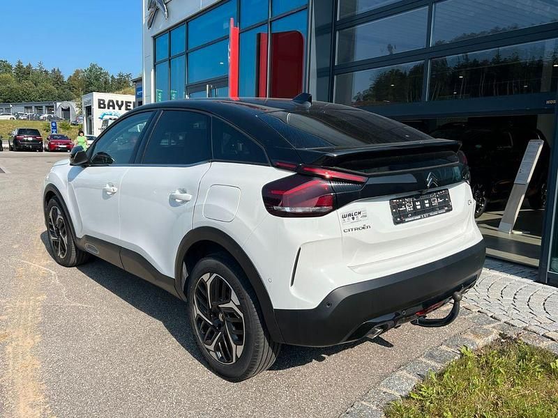 Gebraucht Citroën C4 Shine 131 PS (96 kW) 2023 Weiß Limousine