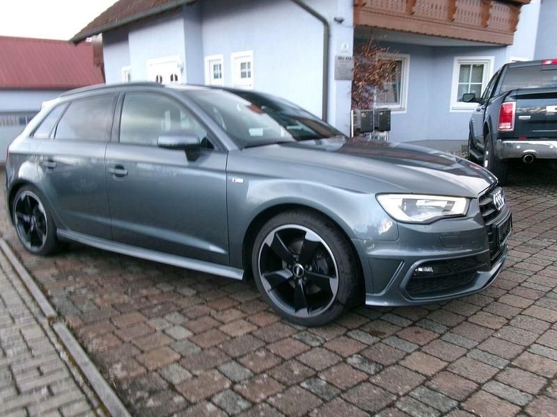Gebraucht Audi A3 S-Line 122 PS (89 kW) 2014 Grau Limousine