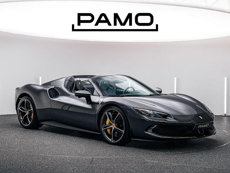 Gebraucht Ferrari 296 829 PS (609 kW) 2023 Grau Cabrio