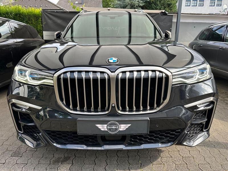 Schwarz Gebraucht 2019 BMW X7 Performance SUV | 56.900 € (Fairer Preis) - Bild 1/4