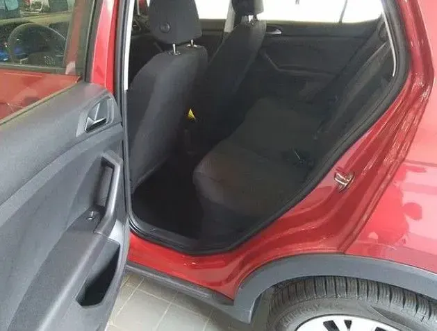 Gebraucht VW T-Cross 95 PS (69 kW) 2025 Kingsredmetallic SUV