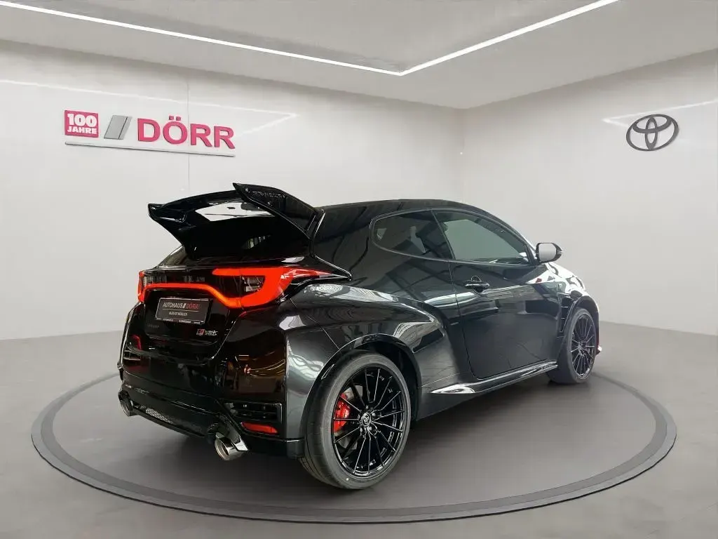 Neu Toyota Yaris Aero 280 PS (205 kW) 2026 Schwarz Kleinwagen