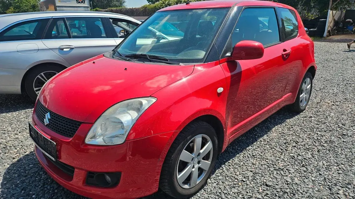 Gebraucht Suzuki Swift 92 PS (67 kW) 2009 Rot Kleinwagen