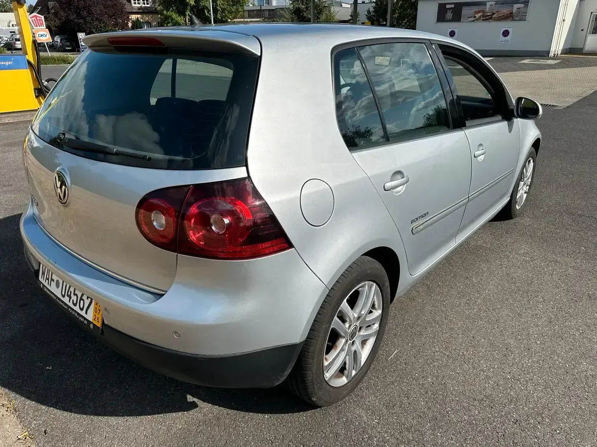 Gebraucht VW Golf VI 80 PS (58 kW) 2008 Silber Kleinwagen