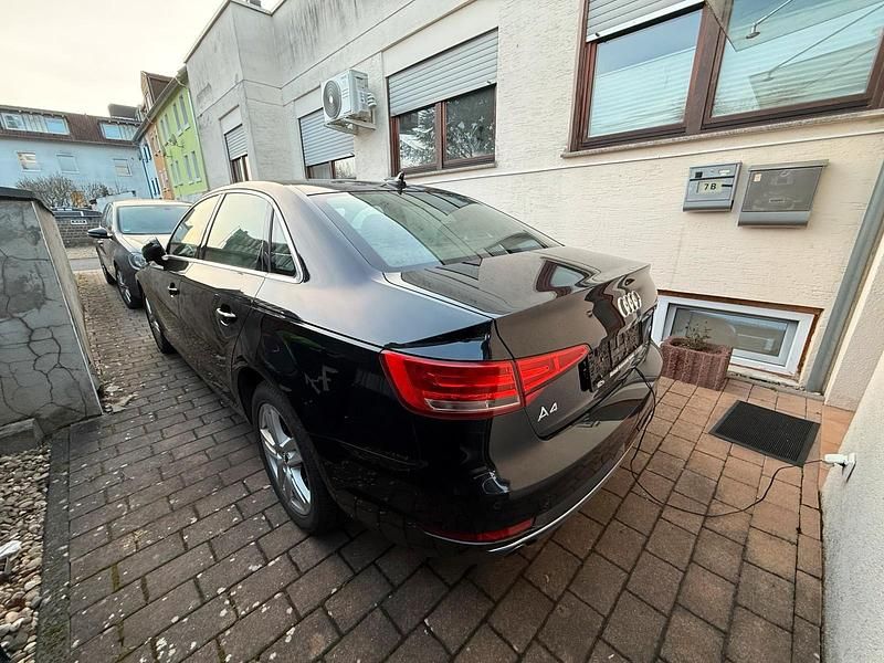 Gebraucht Audi A4 Ambiente 149 PS (109 kW) 2017 Schwarz Limousine