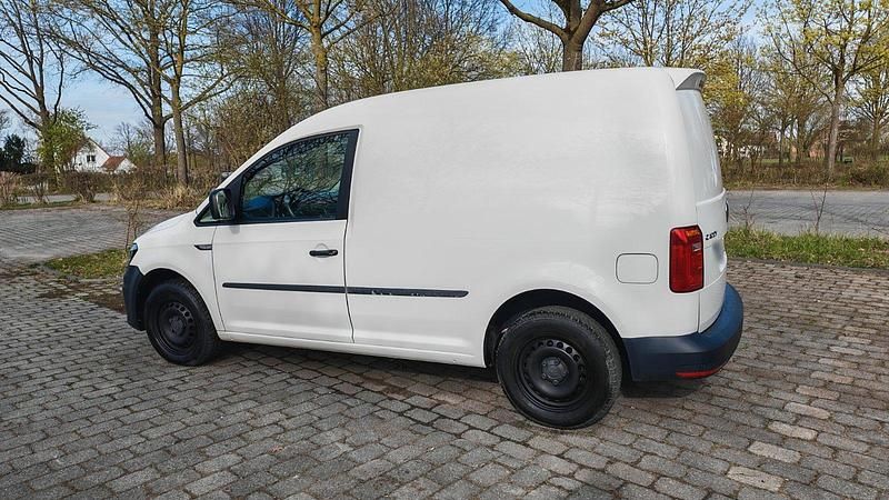 Gebraucht VW Caddy Basis 74 PS (54 kW) 2016 Weiß Van / Kleinbus