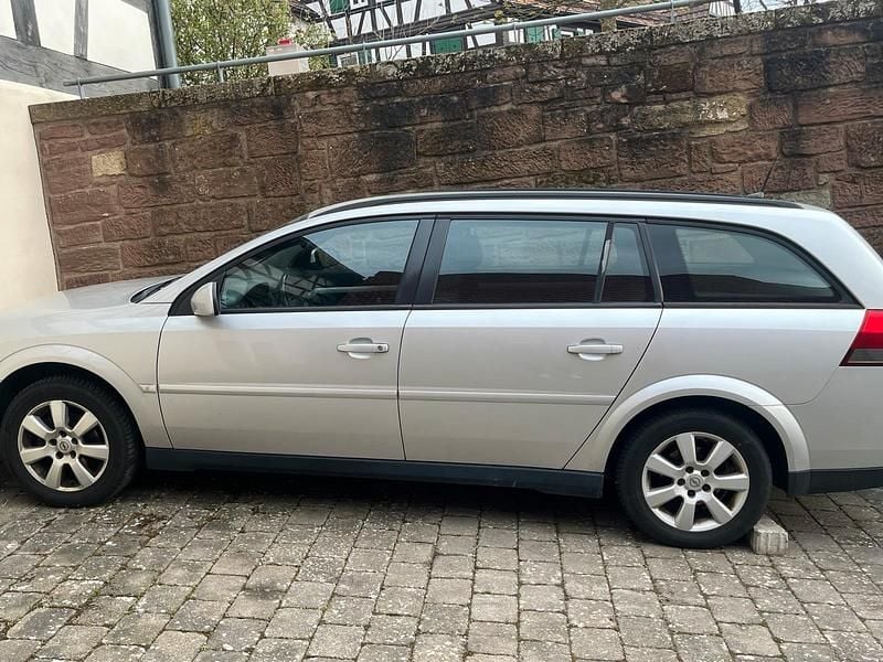 Gebraucht Opel Vectra 122 PS (89 kW) 2004 Silber Kombi