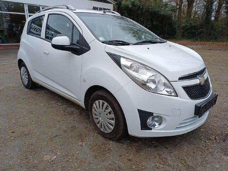 Gebraucht Chevrolet Spark LS 82 PS (60 kW) 2012 Weiß Kleinwagen