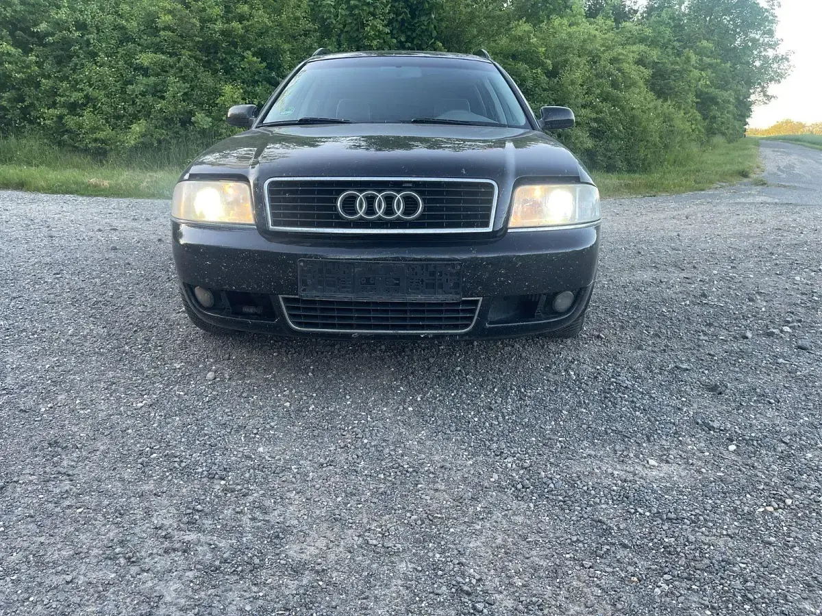 Gebraucht Audi A6 131 PS (96 kW) 2003 Schwarz Kombi