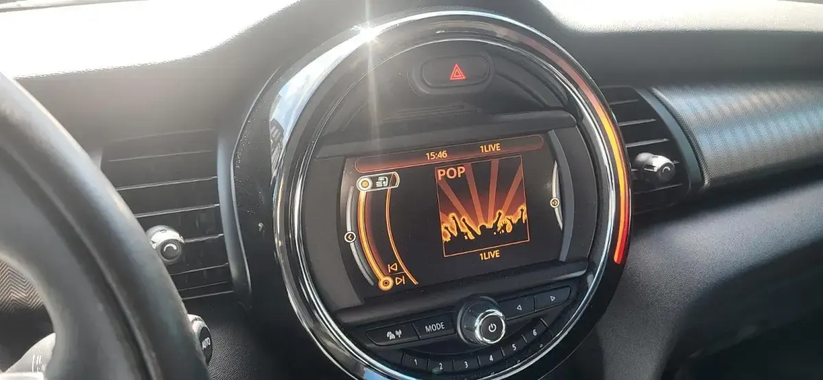 Gebraucht Mini One Cabriolet Pepper 102 PS (75 kW) 2018 Blau Cabrio