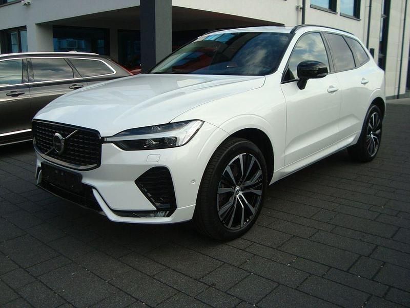 Gebraucht Volvo XC60 Ultimate 197 PS (144 kW) 2023 Weiß SUV