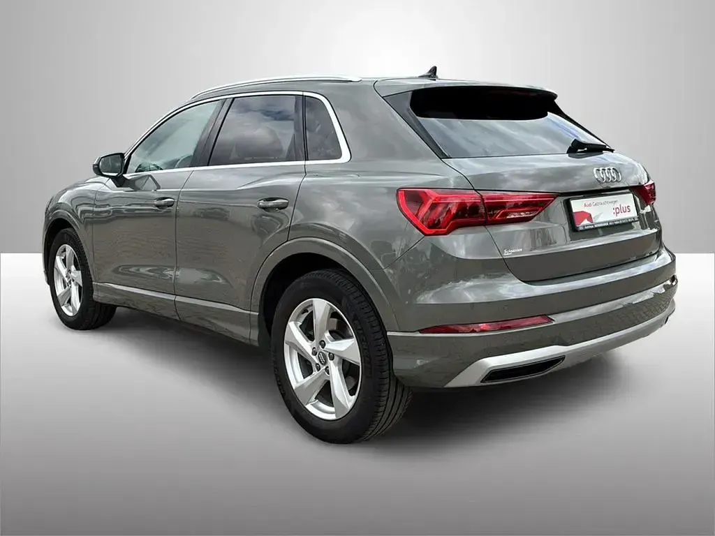 Gebraucht Audi Q3 Advanced 190 PS (139 kW) 2019 Chronosgrau (metallic) SUV