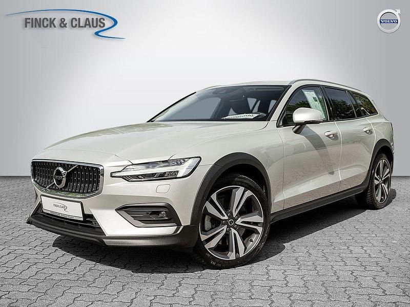 Beige Gebraucht 2021 Volvo V60 CC Pro Kombi | 34.890 € (Guter Preis) - Bild 1/4
