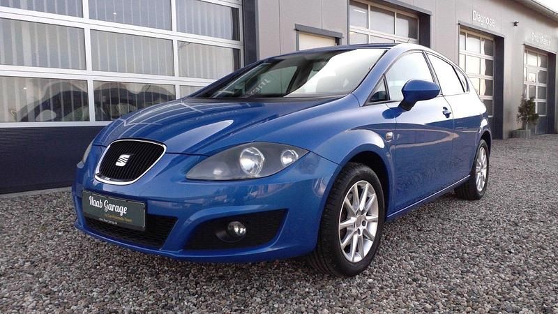 Gebraucht Seat Leon Stylance 125 PS (91 kW) 2010 Blau Kleinwagen