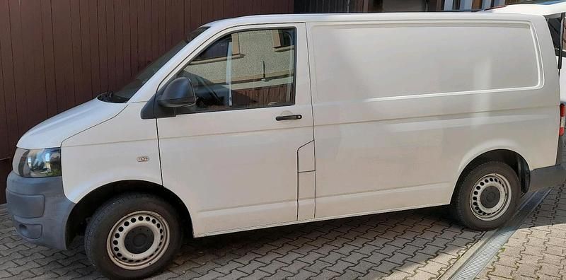 Weiß Gebraucht 2010 VW T5 Van | 10.000 € (Fairer Preis) - Bild 1/4