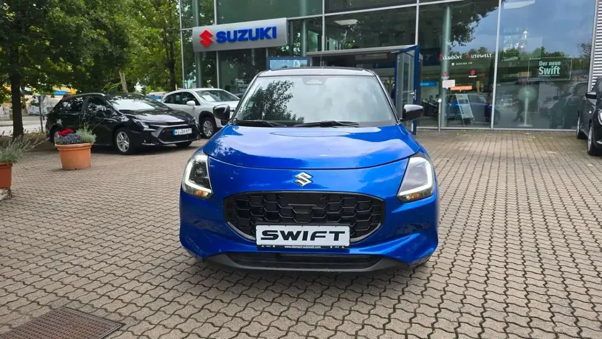Neu Suzuki Swift Comfort 83 PS (61 kW) 2025 Frontier blue/super black pear Kleinwagen