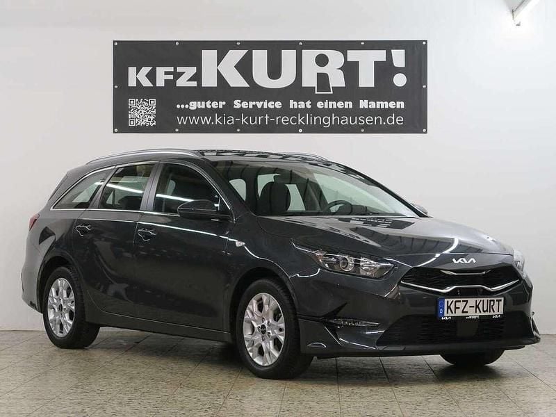 Pentametal Gebraucht 2024 Kia Ceed Sportswagon Vision Kombi | 22.990 € (Superpreis) - Bild 1/4