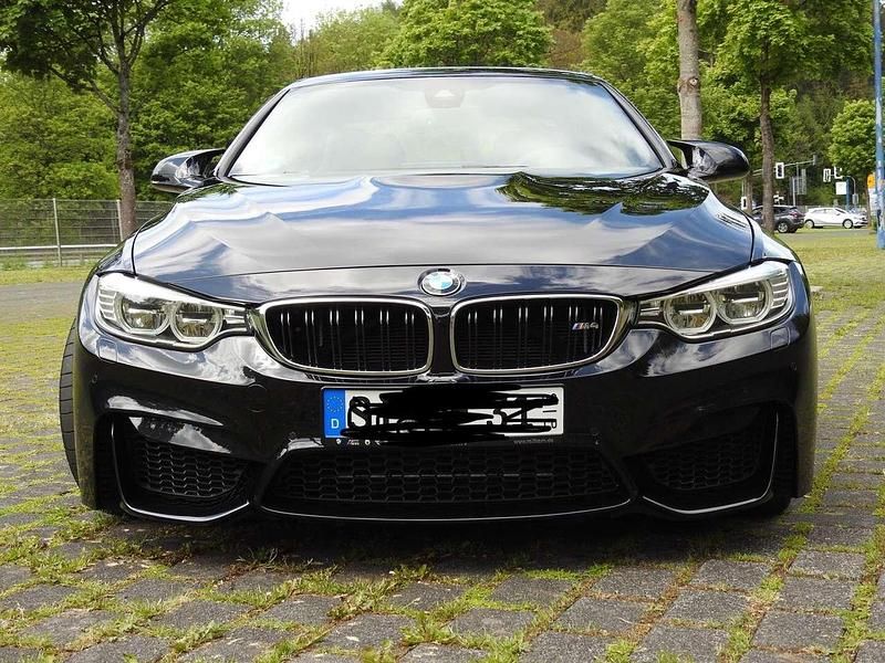 Schwarz Gebraucht 2015 BMW M4 Cabriolet Basis Cabrio | 46.500 € (Fairer Preis) - Bild 1/4