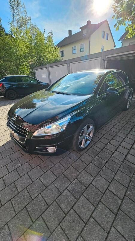 Schwarz Gebraucht 2011 Peugeot 204 GTi Limousine | 8.100 € - Bild 1/4