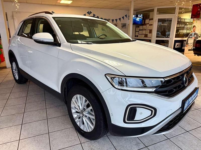 Usata VW T-Roc Life 150 CV (110 kW) 2023 Bianco SUV