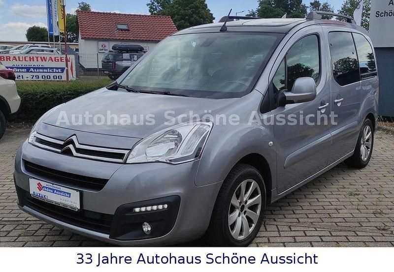 Grau Gebraucht 2016 Citroën Berlingo Van / Kleinbus | 8.990 € (Etwas zu teuer) - Bild 1/4