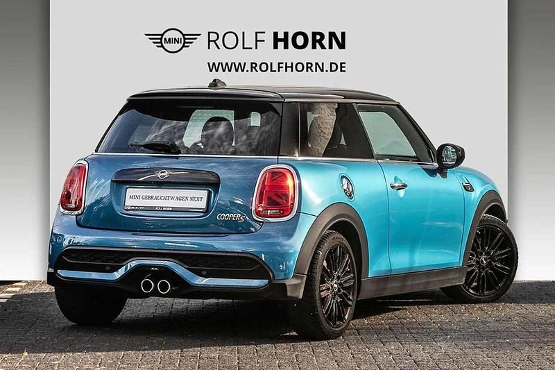 Second-hand Mini Cooper S Classic 178 CP (130 kW) 2021 Albastru Hatchback